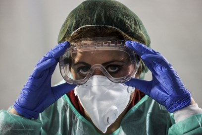 Coronavirus, a New York arriva la nave ospedale da 1.000 posti letto 