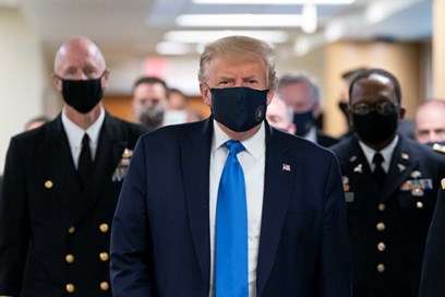 Covid-19, Trump ci ripensa: indossate la mascherina