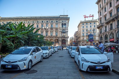 Comune di Milano, voucher taxi per anziani, disabili e medici