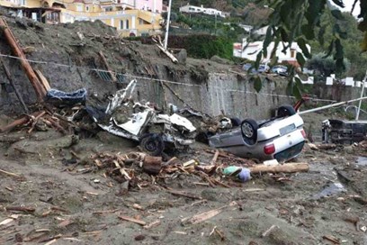 Ischia, 8 morti accertati, tre sono bambini. Curcio: tutta Italia è a rischio frane e alluvioni