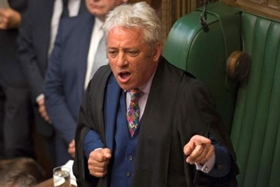 Brexit, il parlamento chiude e lo speaker si dimette