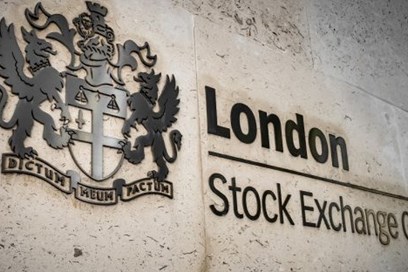 Lse, la Borsa di Hong Kong batte in ritirata