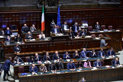 Ok al taglio dei parlamentari con 553 sì. Di Maio: riforma storica