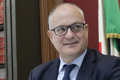 Gualtieri: l'Iva non aumenterà. E il senato approva l'aggiornamento del Def 