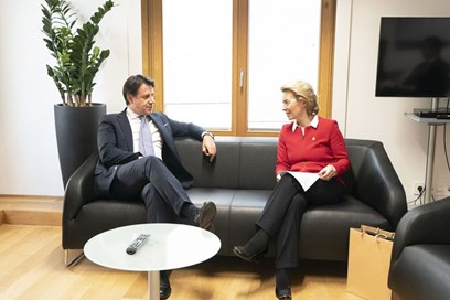 Ursula von der Leyen e Conte: nel 2021 in Italia il summit globale della salute