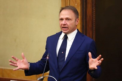 Stop al Freccia Rossa, Lollobrigida: non mi dimetto 