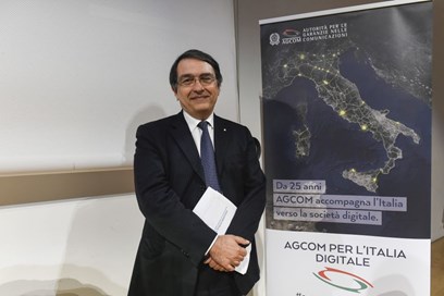 L'Agcom valuterà attentamente gli accordi sullo scorporo della rete fissa di Tim