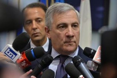 Libano verso la guerra. Tajani: gli italiani tornino a casa