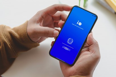 Patente digitale al via da oggi per 50mila italiani sull'app IO