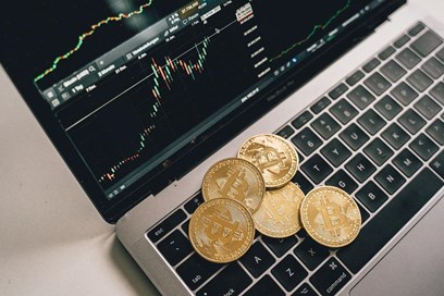 Cripto-attività, svolta antiriciclaggio 