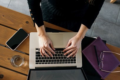 Smart working, per tornare in azienda i professionisti vorrebbero 7mila euro in più l'anno