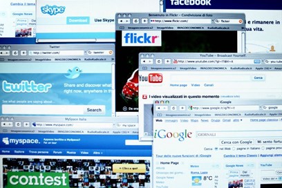 Media, l'Australia vieterà l'uso dei social agli under 16