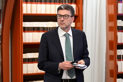 Giorgetti, crescita incoraggiante: non stupirebbe revisione del Pil 2024. Frena invece sui fondi per la difesa