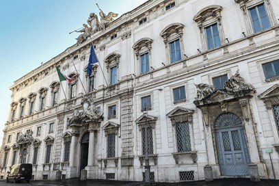 Giudice predibattimentale incompatibile col giudizio