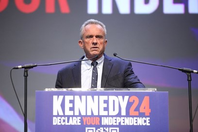 Trump nomina il no-vax Robert Kennedy Jr segretario della Salute. Tonfo in borsa